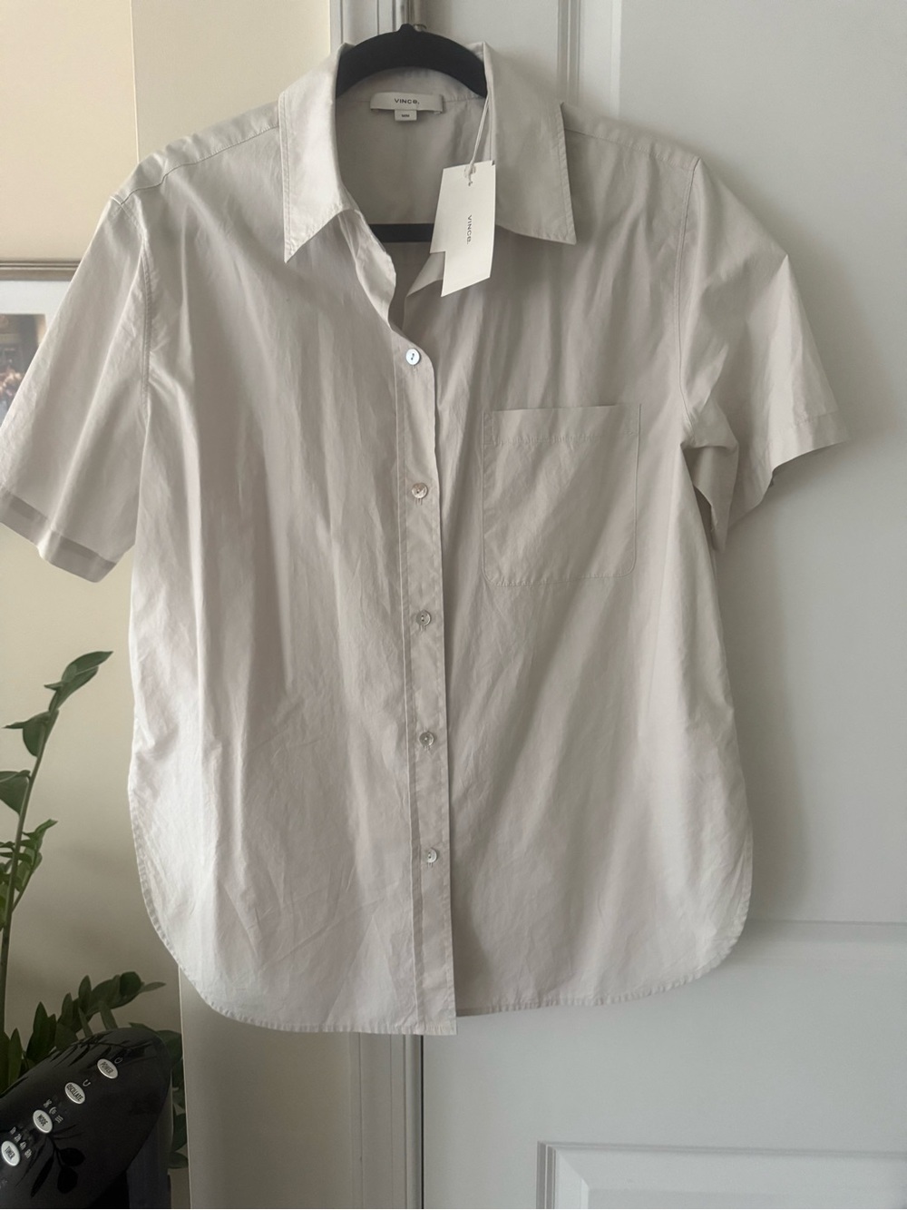 Vince Short-Sleeve Button-Up Shirt in Light Gray - Picture 3 of 3
